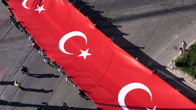 Kurtuluşun 104'üncü yılında zafer coşkusu İzmir sokaklarında!