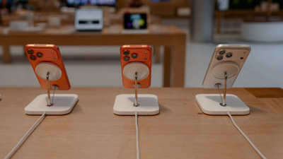 Apple katlanabilir iPhone'u bugün tanıtacak