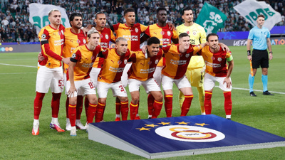 Galatasaray'da Okan Buruk saatler kala ters köşe yaptı: Sürpriz plan ortaya çıktı