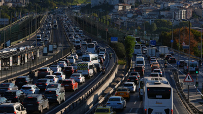 İlk ders zili çaldı! İstanbulluların trafik mesaisi başladı