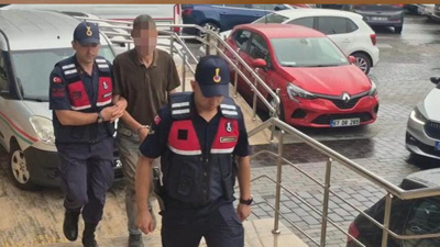 'Kızını dövmeyen dizini döver' demişti: Kızlarını zincire vuran anne ve baba tutuklandı