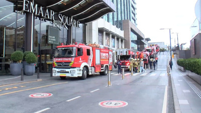 İstanbul'da ünlü AVM'de yangın çıktı