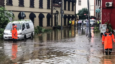 İstanbul Valiliği önümüzdeki 2 gün için sel uyarısı yaptı!