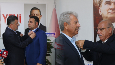 İki belediye başkanı daha YENİ Parti'ye geçti