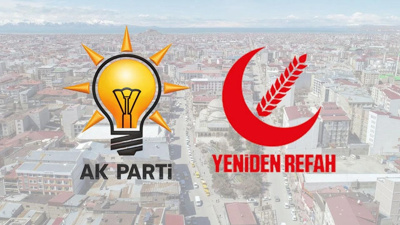 Yeniden Refah görevden aldı bir saat sonra AKP'li oldu