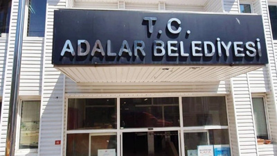 Siyaset ‘Ada’da boğuldu