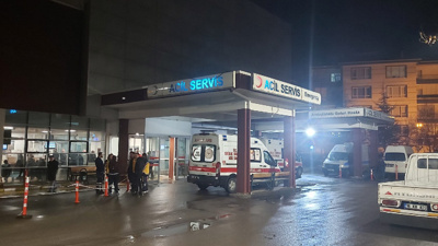 Ankara'da ‘omuz attın’ kavgası: Bıçaklar ve sopalar çekildi! 2'si ağır 4 yaralı