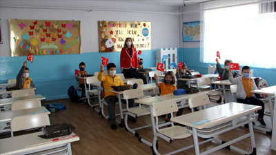 Okullar tüm yaz açık: Yaz kursları geliyor