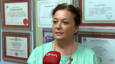 Bilim Kurulu Üyesi Özkan: İki doz arası sürenin kısaltılmasında bayram etkili