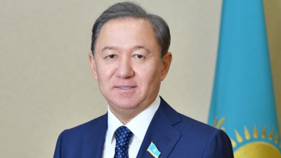 Kazakistan'da meclis başkanı istifa etti