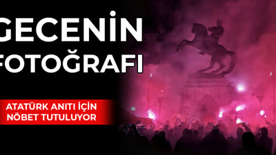 Saldırıya uğrayan Atatürk Anıtı için sevgi çemberi