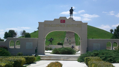 Dumlupınarlı Uğur Dündar