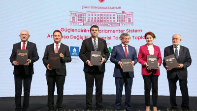 'Şimdi Demokrasi Zamanı' tanıtım filmi: Biz hep biriz ama asla bir kişi değiliz