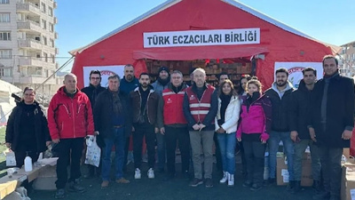 Kızılay deprem bölgesine koşan eczacılara da çadır satmış