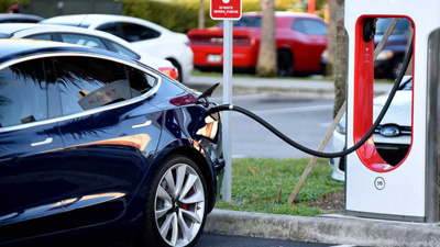 TOGG'un fiyatı belli oldu, elektrikli otomobil dünyası karıştı! TOGG piyasayı nasıl etkileyecek?