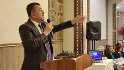 CHP'li Ağbaba: Depremzedelerin konutlarını 5 kuruş almadan yapacağız. Bunu yapamazsak beni sokakta gezdirmeyin