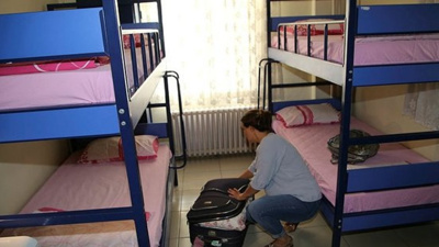 Barınma Sorununu Yatak Ekleyerek 'Çözmüşler'