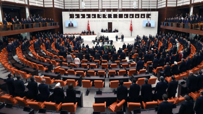 AKP ve MHP’li Vekiller Erdoğan’ın Seçim Vadi İçin Ret Oyu Kullandı