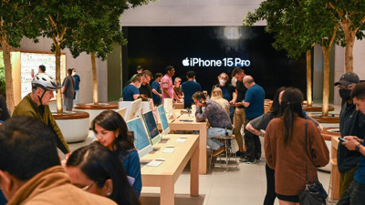 iPhone 15'lerin Satışı Başladı