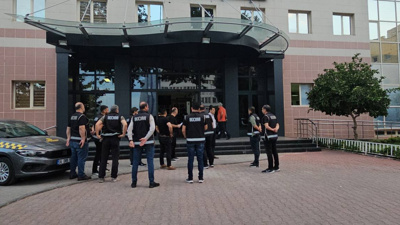 Adana'da CHP'li Belediyelere Operasyon