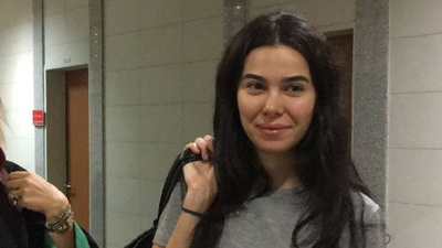Asena Atalay "temizlikçi" oldu! Evlere, ofislere...