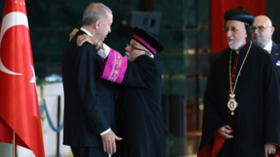 Resepsiyona Damga Vuran Görüntü: Erdoğan, Hahamın Sevgi Gösterisiyle Donakaldı