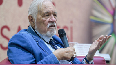 Prof. Dr. İlber Ortaylı'dan Gençlere Uyarı! Adın Ne Diyorum, Öyle Bir Konuşuyorlar Ki Ne Dediklerini Anlamıyorum