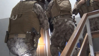 İzmir'de IŞİD Operasyonunda 8 Kişi Yakalandı
