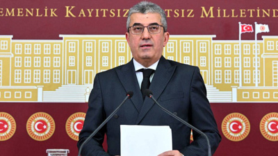 AKP'nin İstanbul adayı Murat Kurum oldu, CHP'den ilk yorum geldi: 'İmar affına imza atan Bakan olarak tarihe geçti'