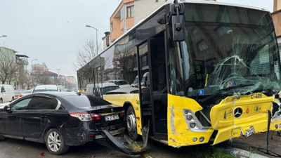 Ataşehir'i Birbirine Kattı! Direksiyonda Baygınlık Geçirmiş!