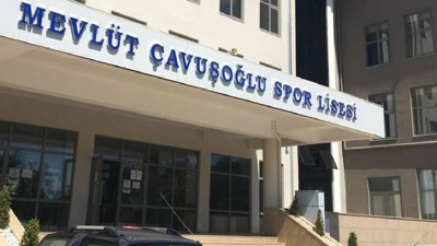 Korkunç Bir İddia! Deprem Korkusundan Birlikte Uyuyan Kardeşler Eşcinsel Denilerek Yurttan Atıldı