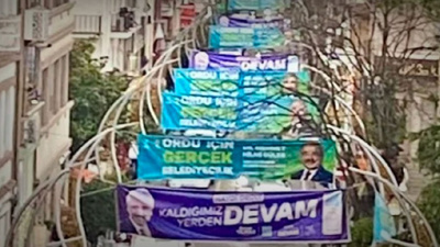 Tepki Çeken Görüntü: Ordu'da Pankart Savaşları!
