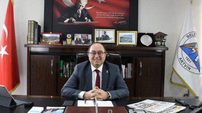 CHP'li Başkan Yeniden Aday Gösterilmeyince İstifa Etti, İYİ Parti'ye Geçti