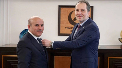 AKP'den istifa eden belediye başkanı Yeniden Refah Partisi'nden aday oldu
