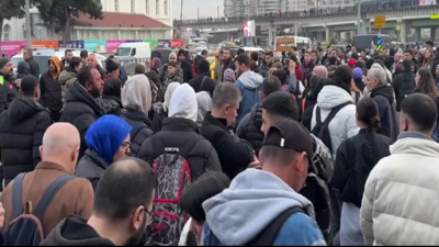 Metro Hattı'nda Arıza Çıkınca Yoğunluk Yaşandı