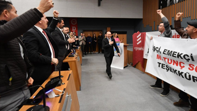 Egeşehir'de Toplu Sözleşme Sevinci: 'Son Nefesime Kadar Emekçilerin Hakkını Koruyacağım'