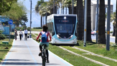 İzmir'de Tramvay Filosu Genişliyor
