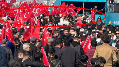 AKP Mitinginde Yine Aynı Görüntü! İzmir'de De Harem Selamlık Uygulama