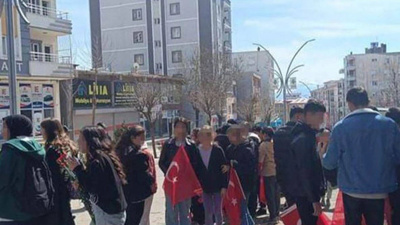 Öğrenciler Dersten Alındı AKP Mitingine Götürüldü!