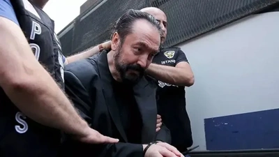 Adnan Oktar Cezaevi'nde de Rahat Durmuyor