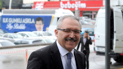 Saray'a Yakın Yazarın Bu Yazısı da MHP'yi Küplere Bindirecek