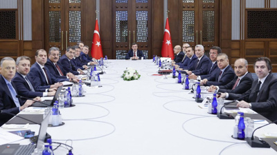 Ekonomi Toplantısına İki Sürpriz İsim: Hangi Sıfatla Katıldılar?