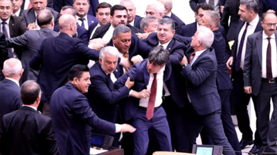 Meclis'te kavga çıktı! Eski Bakan DEM'li vekile yumruk attı