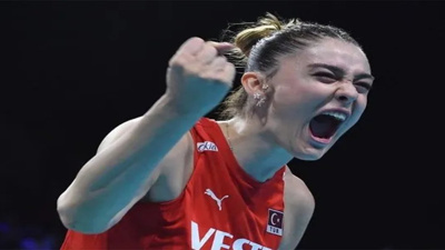 Filenin Sultanları yarı finalde! Zehra Güneş hemen annesine koştu