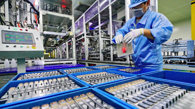 Çinli firmaların bir gidiyor biri geliyor! Dünyaca ünlü firmanın 500 milyon dolarlık yatırımı KAP'a bildirildi