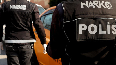 Uyuşturucu kuryesi Organize’den, alıcısı Narkotik’ten