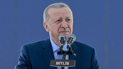 Erdoğan, 'yumrukçu' Alpay Özalan'a sahip çıktı!