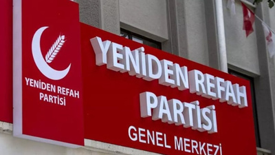 Yeniden Refah'ta bir istifa daha!