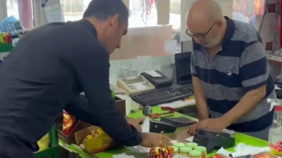 Veresiye defterlerindeki tüm borçlarını kapatıyorlar!