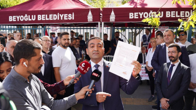Beyoğlu Belediyesi çadır kurdu! "Bizim hizmet için koltuklara ihtiyacımız yok"
